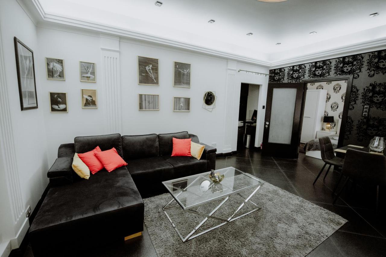 Grand Luxuryb&B -Piotrkowska St Free Parking Lodz  Ngoại thất bức ảnh