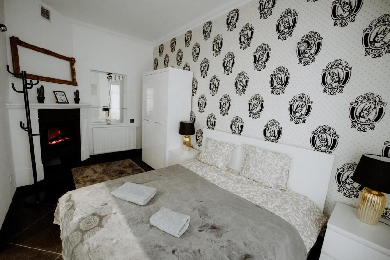 Grand Luxuryb&B -Piotrkowska St Free Parking Lodz  Ngoại thất bức ảnh