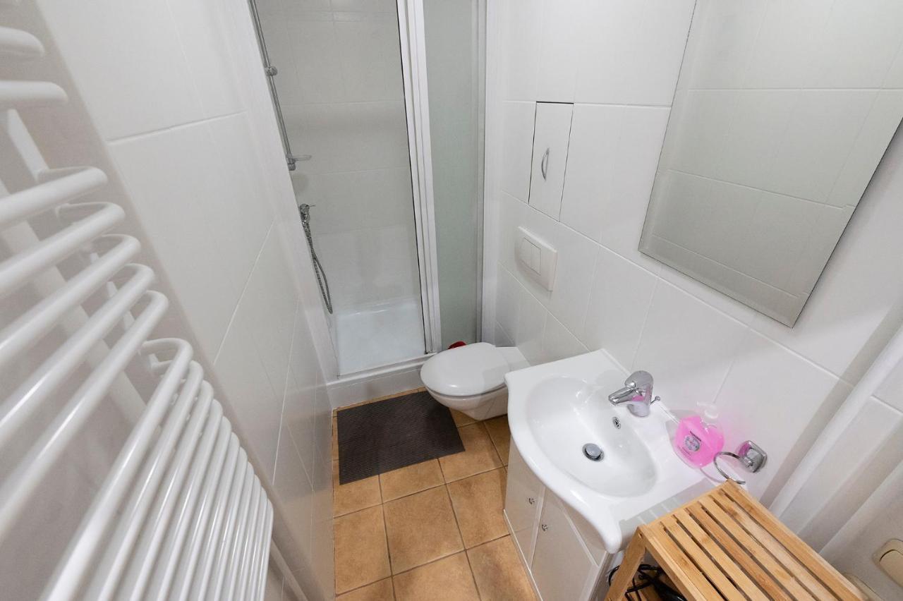 Grand Luxuryb&B -Piotrkowska St Free Parking Lodz  Ngoại thất bức ảnh