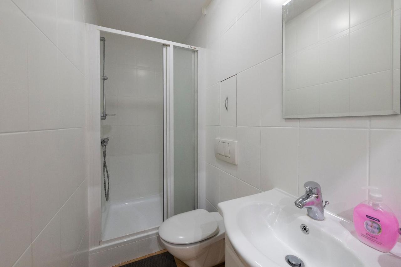 Grand Luxuryb&B -Piotrkowska St Free Parking Lodz  Ngoại thất bức ảnh
